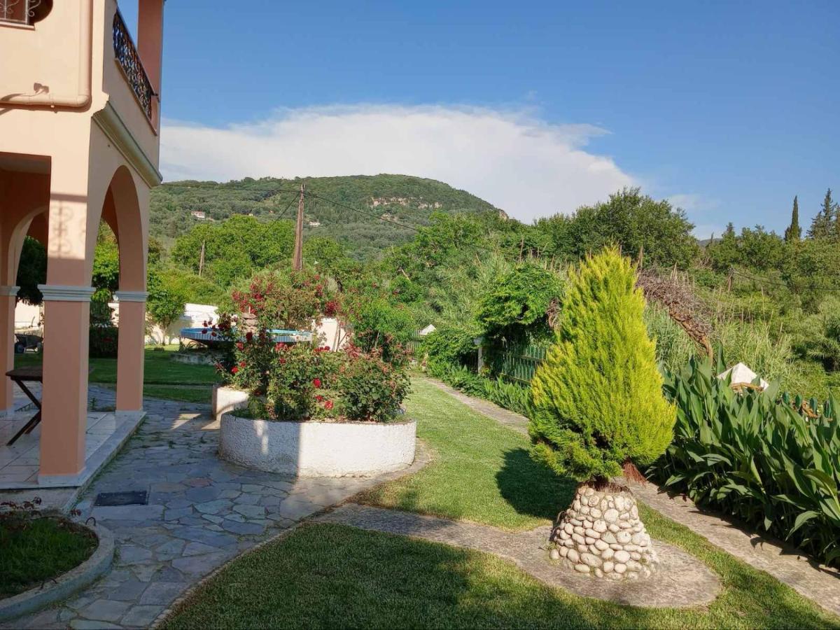 Pool Villa Grigoris Aspiotades Esterno foto