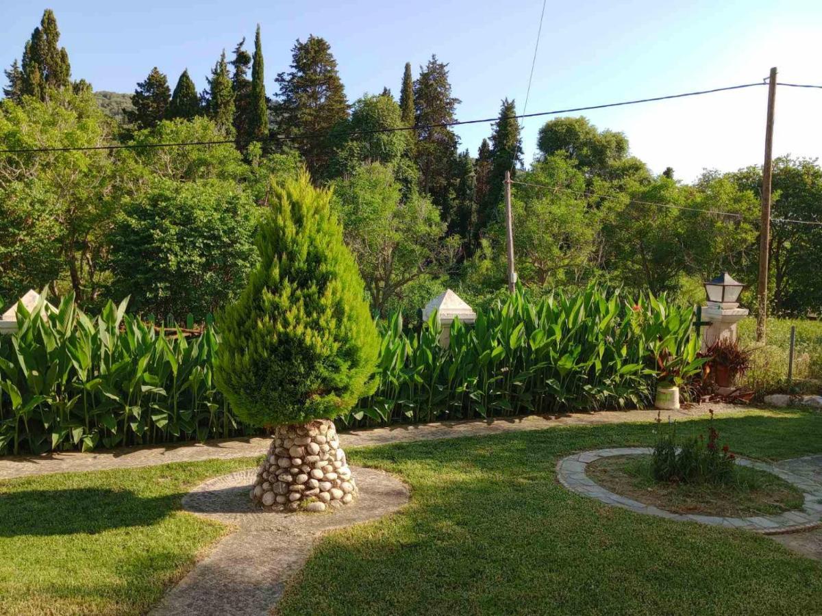 Pool Villa Grigoris Aspiotades Esterno foto