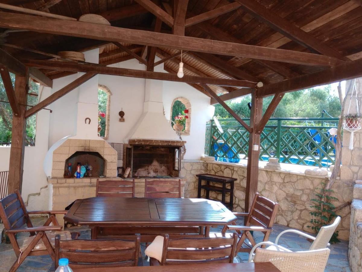 Pool Villa Grigoris Aspiotades Esterno foto