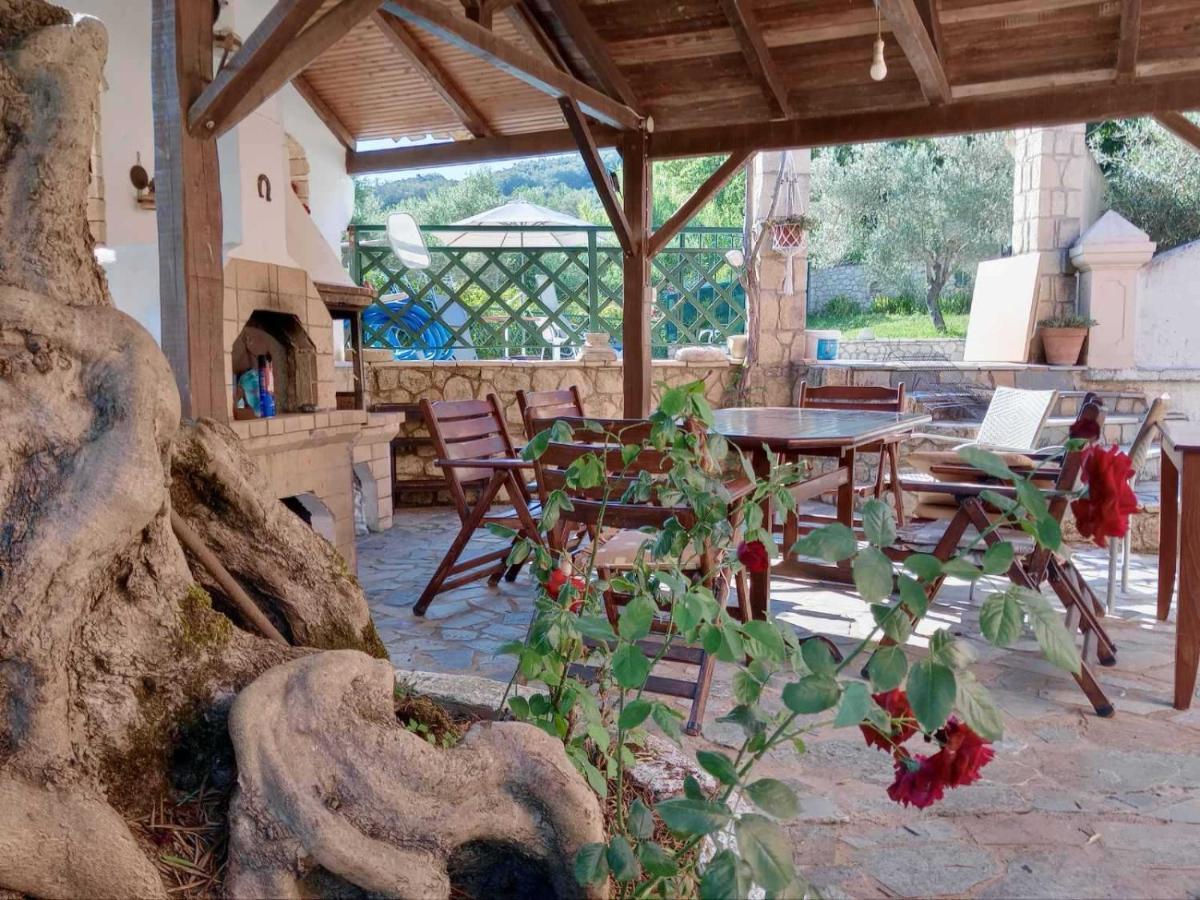 Pool Villa Grigoris Aspiotades Esterno foto